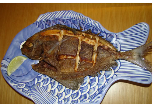 乾煎肉質細緻的黑鯧